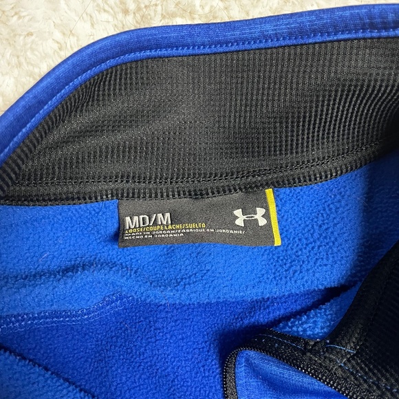Mens Under Armor Athletic Material Quarter Zip - Picture 2 of 3